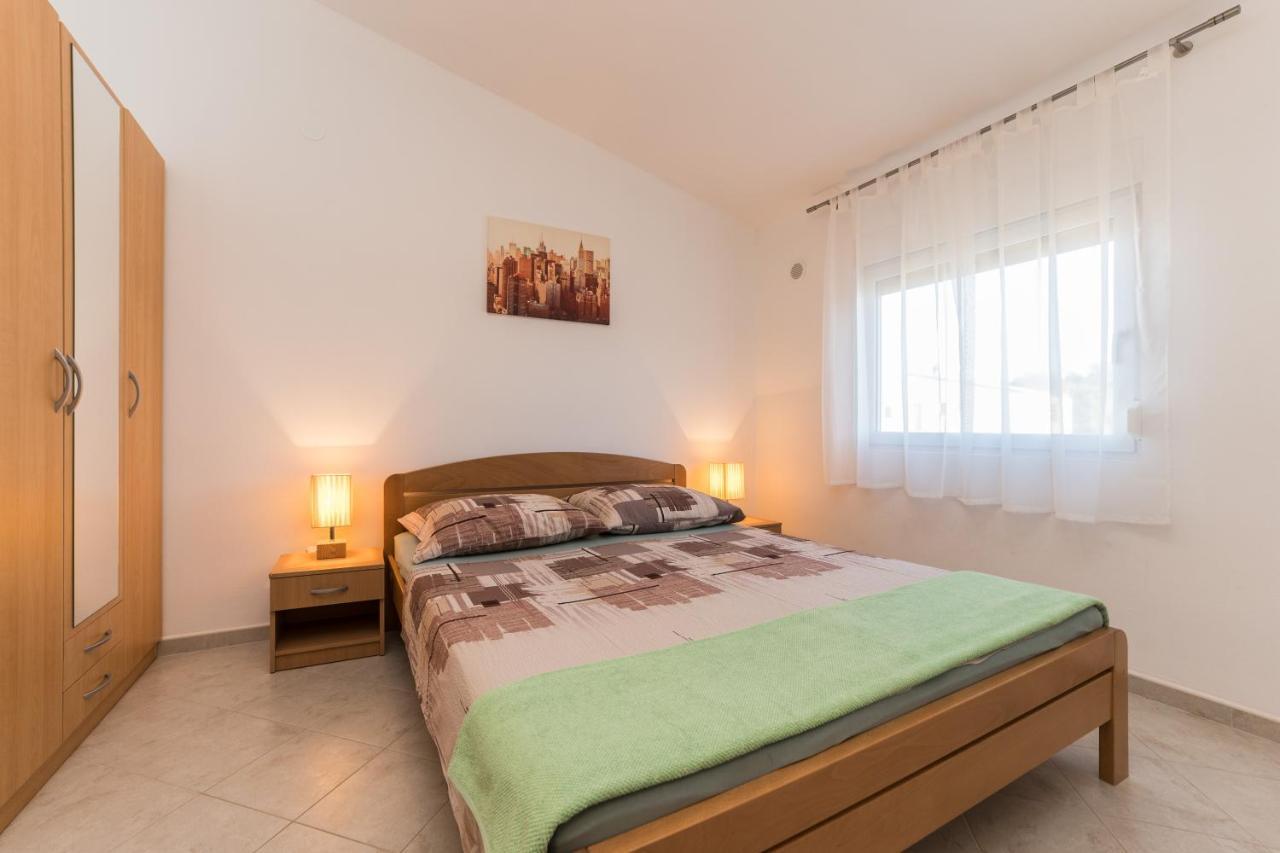 Apartmani Zarko 维尔 外观 照片